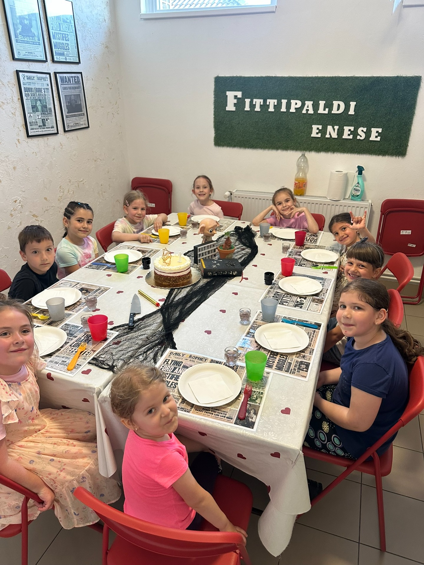 Szülinapi tortázás a Fittipaldienese helyszínen